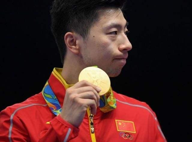 显得稍逊一 显得稍逊一