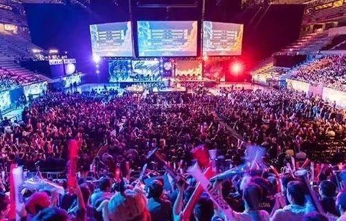 她们在场上 她们在场上